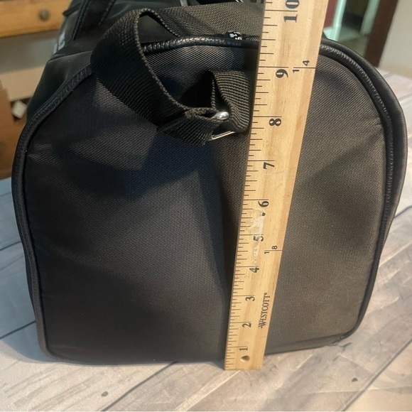 Jimmy Choo Parfum Overnight / Weekend duffel in 🔥EUC🔥 Authentic - Picture 5 of 7